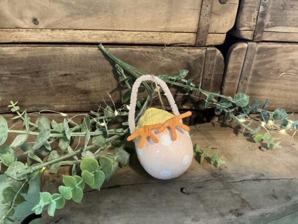 Chickie Tail Egg Ornament Pink