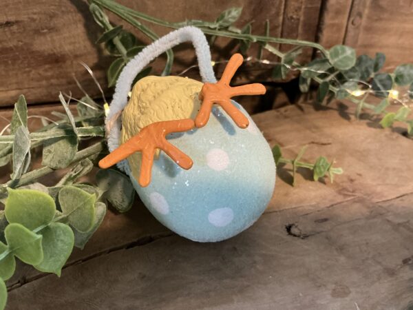 Chickie Tail Egg Ornament Blue