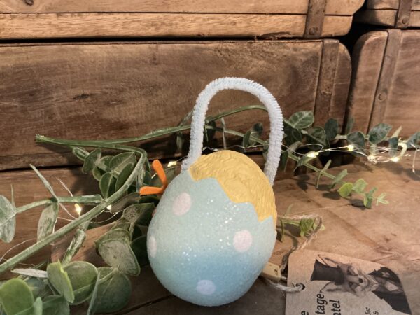 Chickie Tail Egg Ornament Blue - Image 2