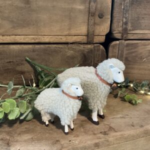Small Lambs (set of 2)