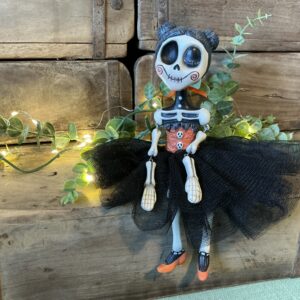 Vivian Skullgrave