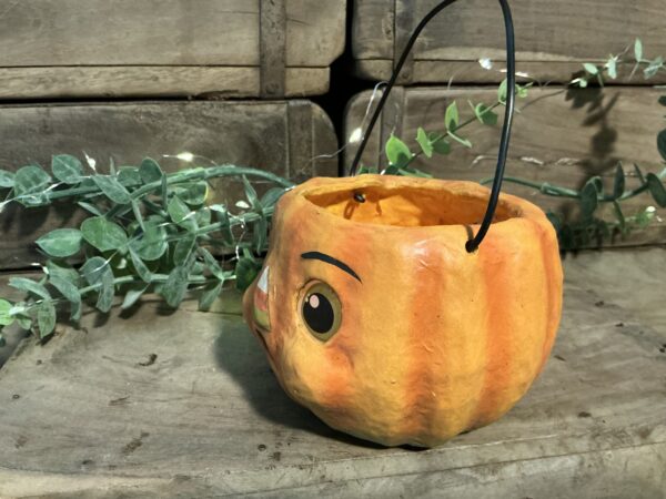 Surprised Candy Corn Pumpkin bucket Paper Mache (petite) - Image 2
