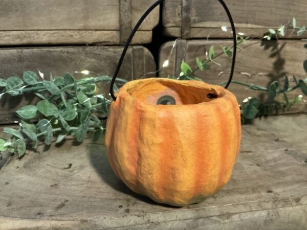 Surprised Candy Corn Pumpkin bucket Paper Mache (petite) - Image 3