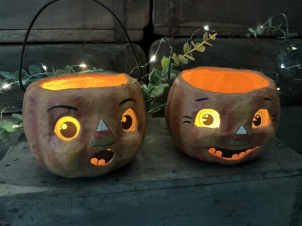 Surprised Candy Corn Pumpkin bucket Paper Mache (petite) - Image 5