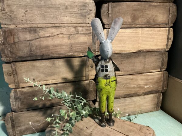 Larry Rabbit with Carrot - Image 3