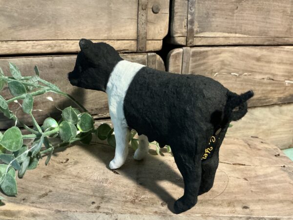 Hampshire Pig (small) - Image 3