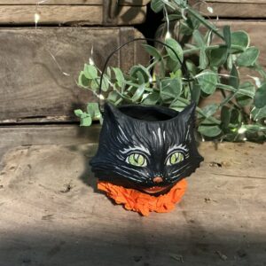 Kitty Bucket Ornament (mini)