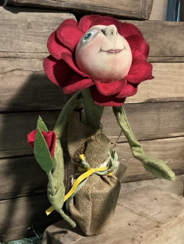 Poppy Sunflower Gathered Traditions Figurine - Image 2